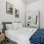 Apartman Nk In Bobigny