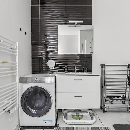 Nk In Appartement Bobigny