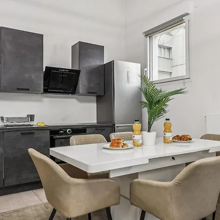 Nk In Apartment Bobigny